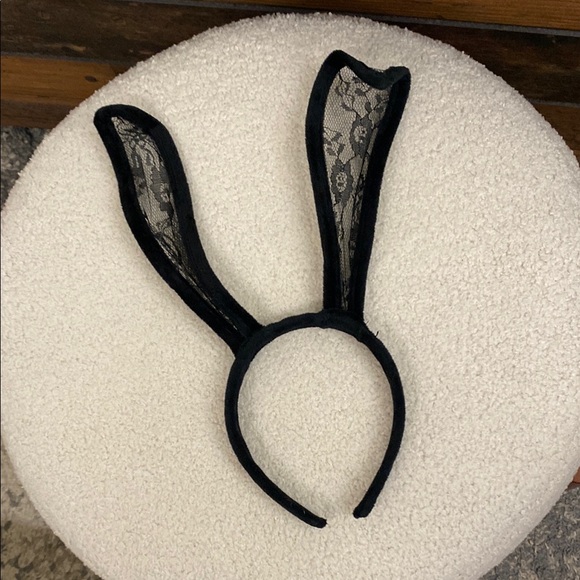 Black Lace Bunny Ears Headband - Picture 1 of 7